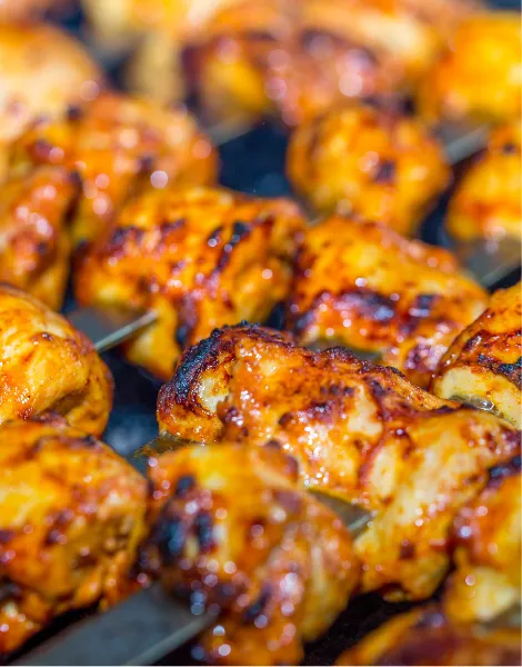 Grillgericht vom Catering mit Fleischspezialitäten